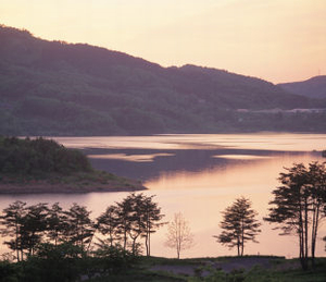 photograph：Lake Tase