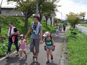 写真：電車道ウォーキング大会の様子