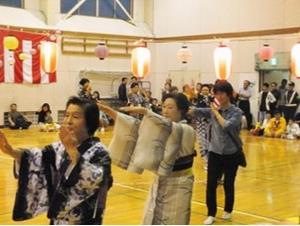 写真：笹間地区盆踊り大会の様子