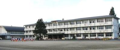 写真：八重畑小学校