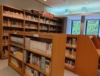 写真3：宮沢賢治イーハトーブ館図書室