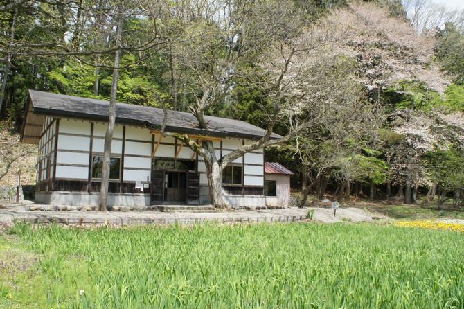 写真：高村山荘外観