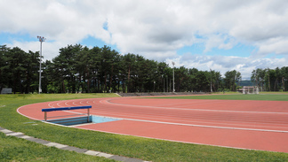 日居城野運動公園内 市営陸上競技場