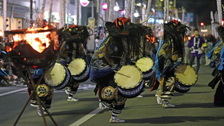 花巻 上町花巻まつりかがり火鹿踊りの風景