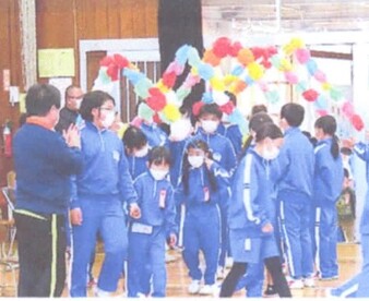 r5入学式 1年生入場