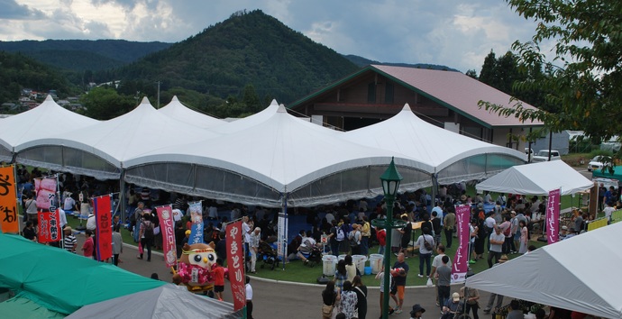 おおはさまワインまつりの風景