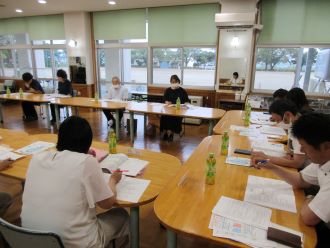 委員会の様子