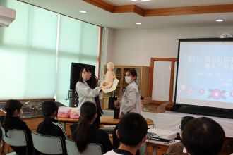 赤ちゃんふれあい体験教室2