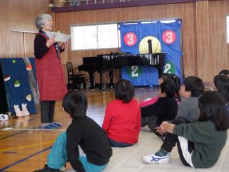 おはなしキャラバン