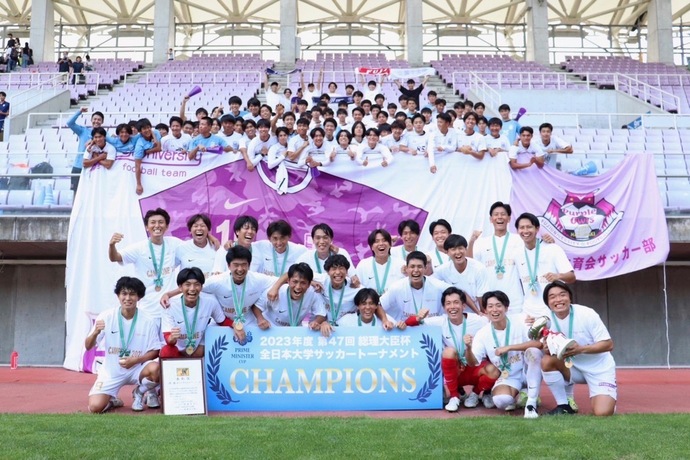 富士大学サッカー部 全国初優勝