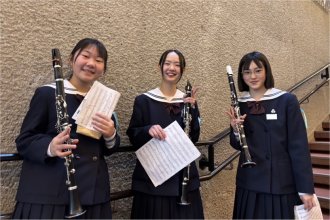 アンサンブルコンテスト本番の生徒たち