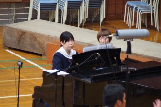 ピアノ伴奏者