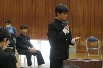 答弁の様子