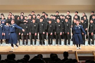 県中文祭での合唱の様子2