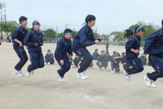 大縄跳びの様子