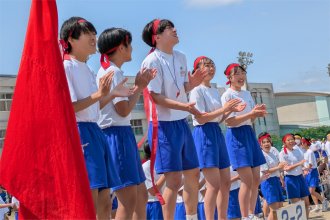 赤組の応援の様子