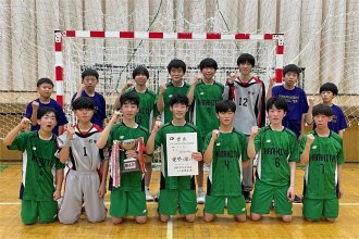 優勝した男子ハンドボール部