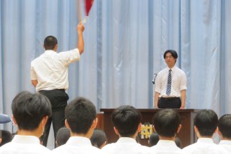 全校生徒からの激励