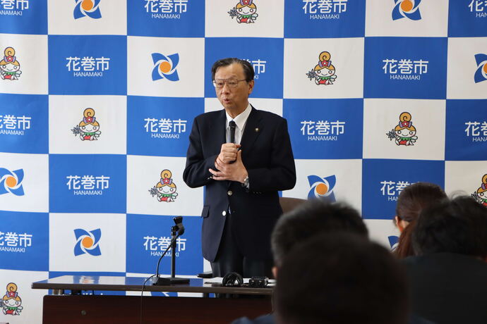 記者会見の様子