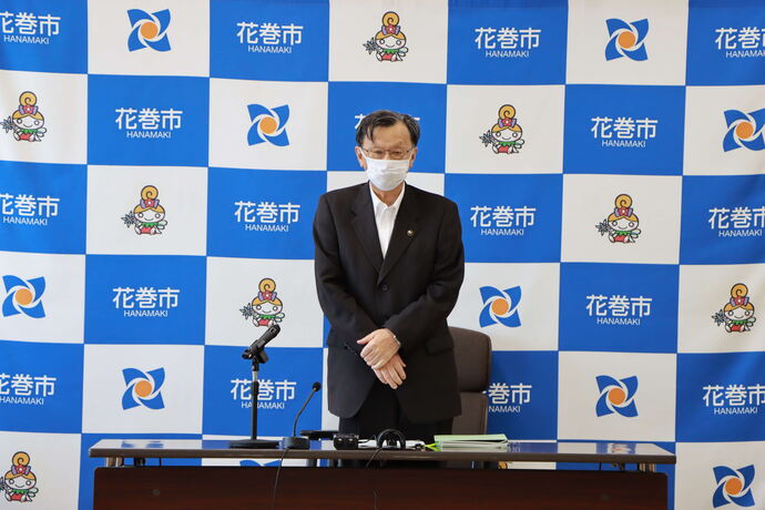 記者会見の様子