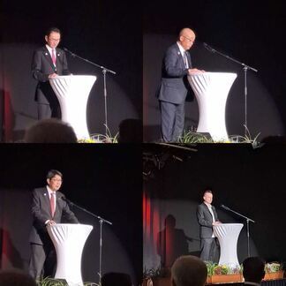 写真：式典で挨拶をする両市関係者の様子(2)