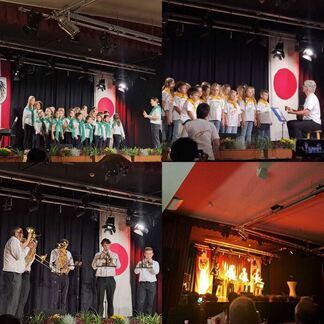 写真：ベルンドルフ市の児童生徒による楽器演奏、合唱披露