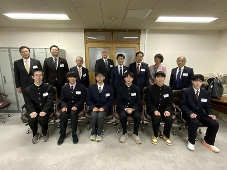 産業建設委員会集合写真2