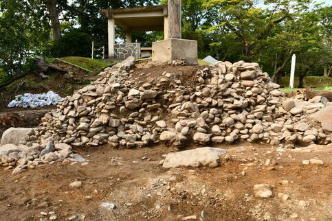 枡形北辺石垣東面の写真