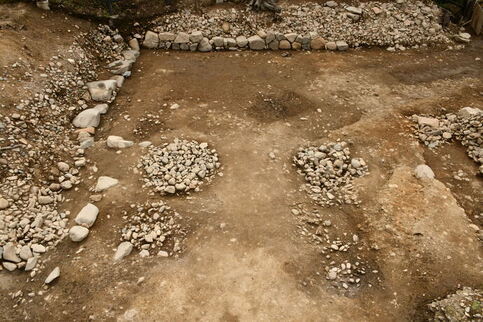 御台所前御門跡を北側から撮影した写真