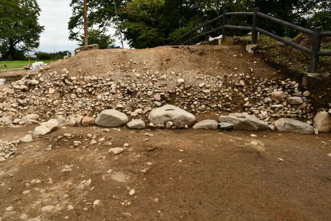 枡形東辺石垣西面の写真