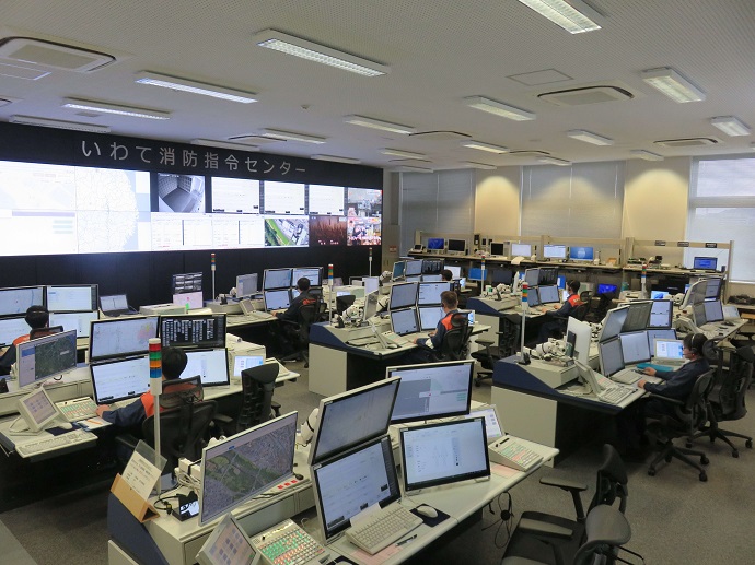 いわて消防指令センターの様子